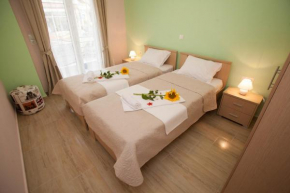 Гостиница Kentrikon Suites  Полихроно